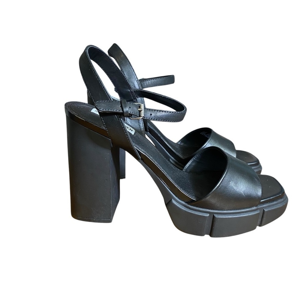 STEVE MADDEN RAYDEN Women's size 11M Black Platform Sandals with Chunky Heel